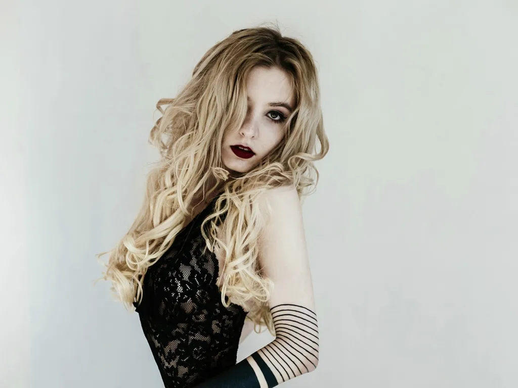 AngelikaMoebius live now