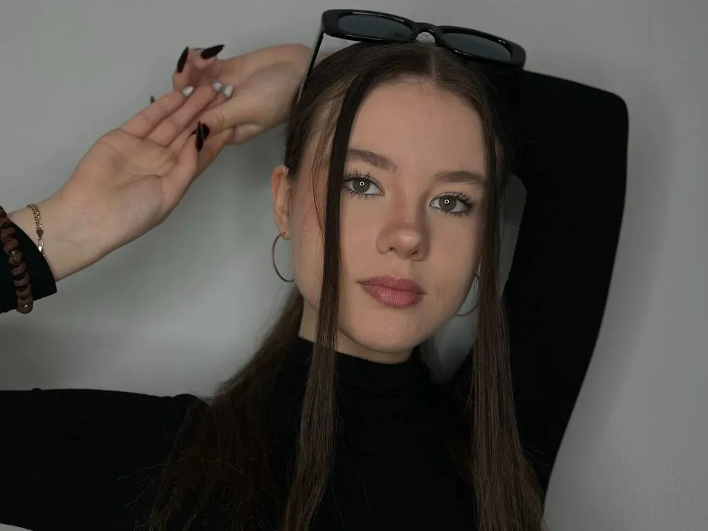 EdytHatter live now