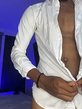 AaronCruz_ Image 19