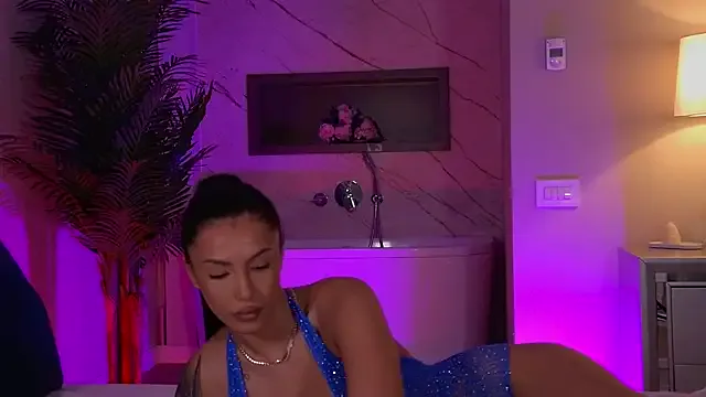 AishaaDevoe live now