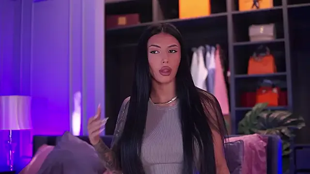 AishaaDevoe Image 6