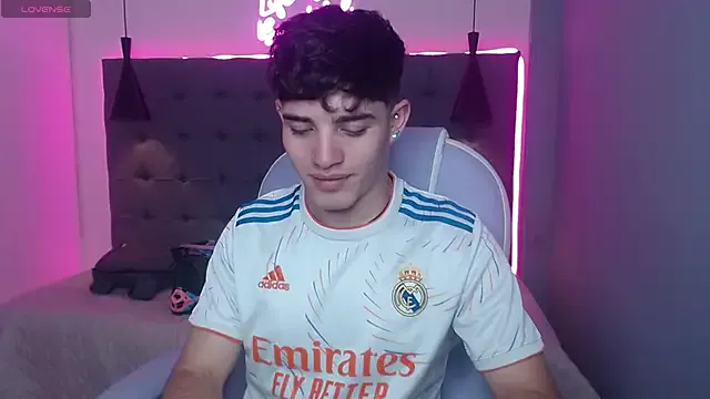 AlejooTwink live now