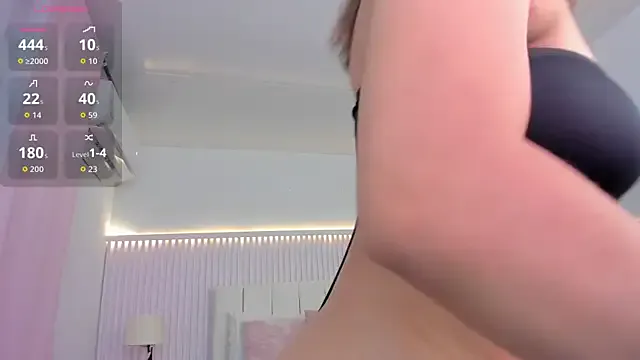 Alissa_piee Image 17