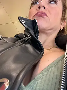 angelitasexy81 live now