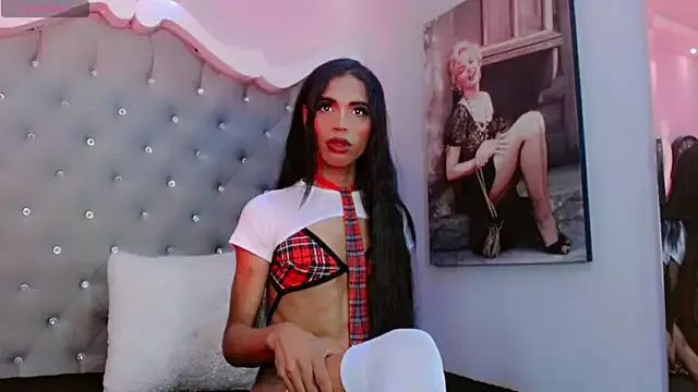 BabyAmatiis_ live now