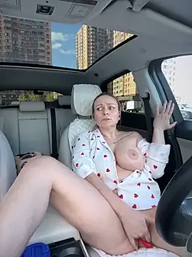 Bondgirl_013 live now