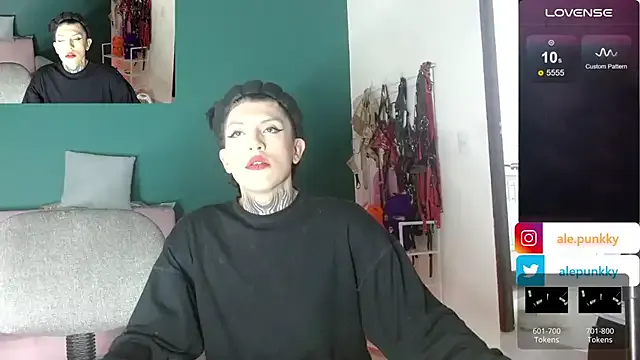 charlotbelucci_ live now
