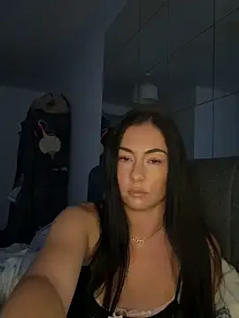 CherryVenomm live now