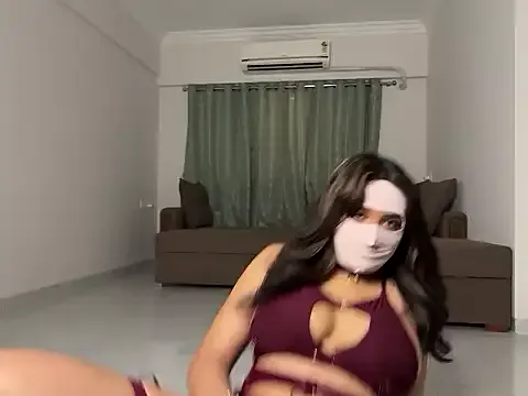 chloiedecker live now