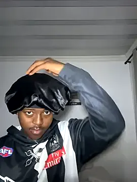 DaddyMyles live now