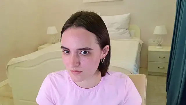 Daisy_Heart live now