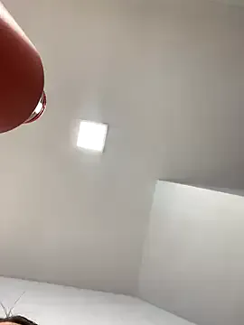 Danielaeliana live now