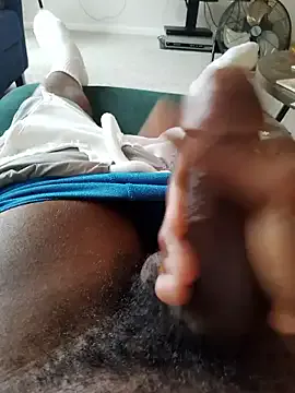 DarkSkinStroker live now