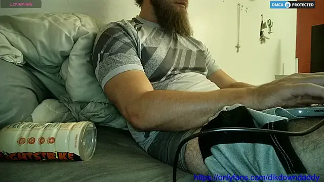 dikdowndaddy live now