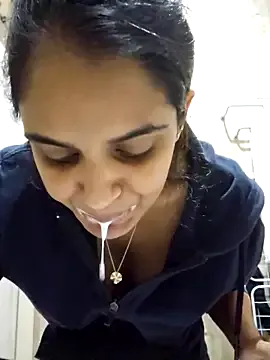 DirtySnowball69 live now