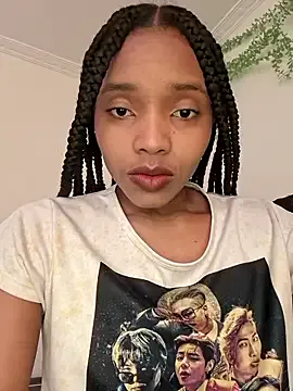 Ebony_love07 live now