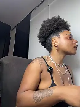 EbonyGoddess_Servant Image 4