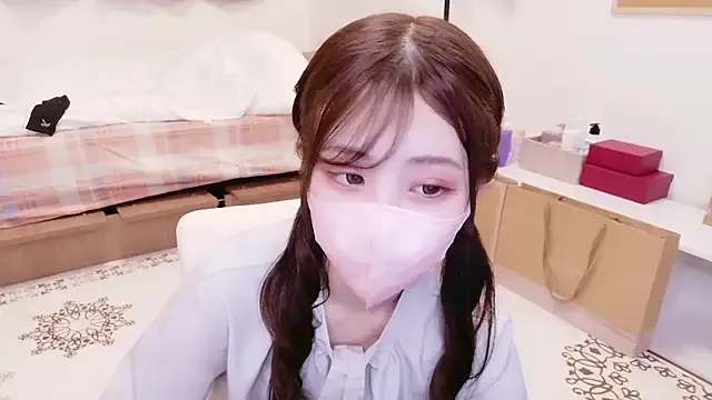 Ema_o0_chan Image 2