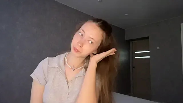 Emily_Mur_ live now
