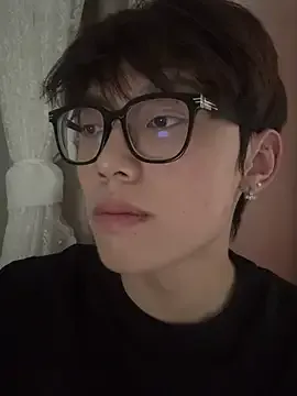 Ethan_64724 live now