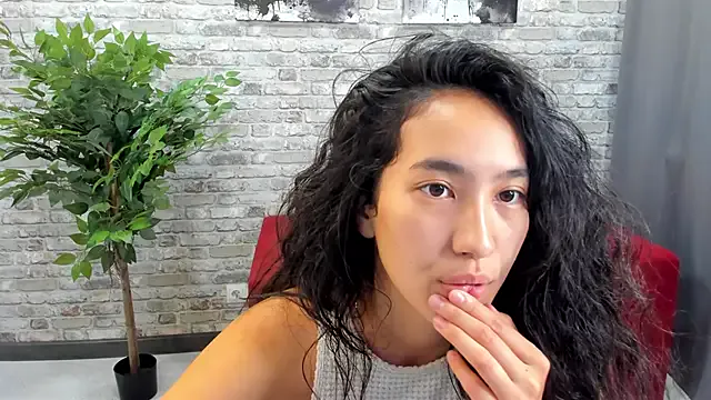 FlirtyAura Image 6