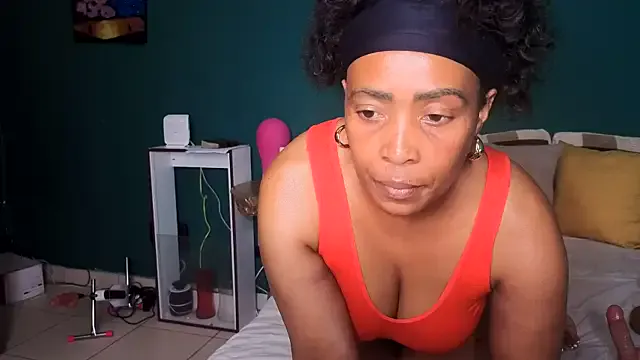 GiantBootyMilf Image 5