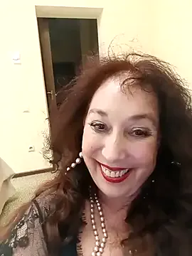 GypsyEsmeralda live now