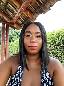 HanaThompson Image 17