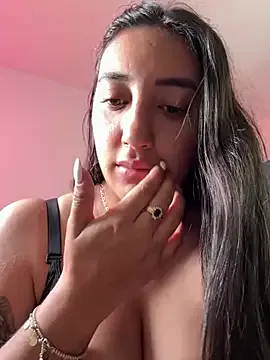 Hannahoff live now