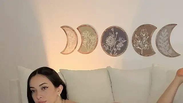 IsabellaSandoval Image 4
