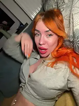 Just_Sophia_ live now