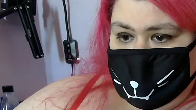 Lady_KitsuneBIG live now