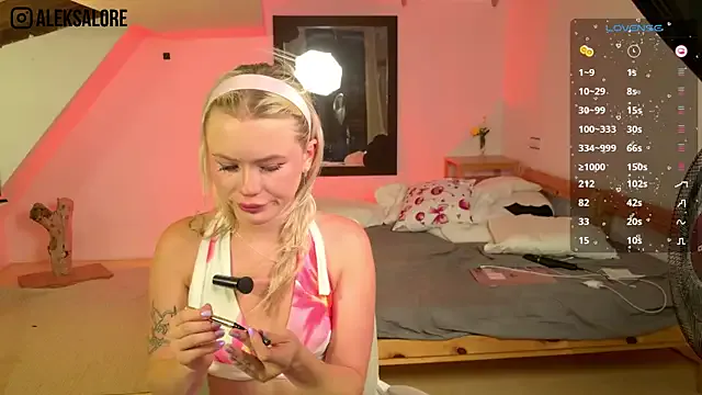 LexieLoree Image 5