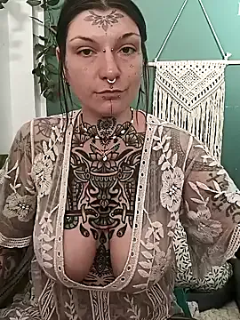 lizzardqueeen Image 2