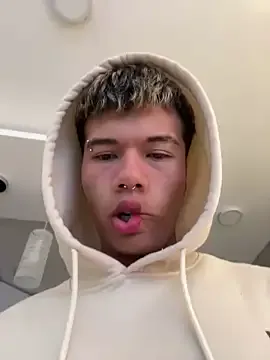 Logan_smith1 live now