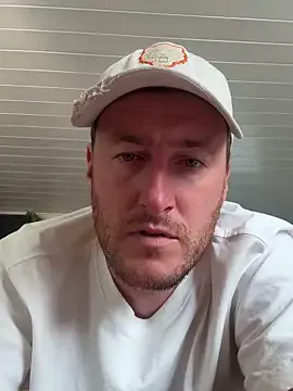 Londonlad818 live now