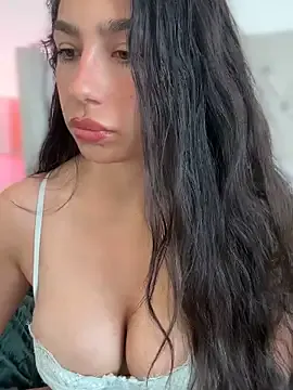 LoveLillyy live now