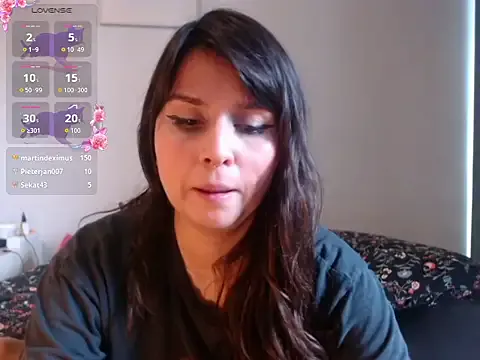 lovelyjinny live now