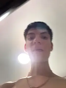 Luck__090 live now