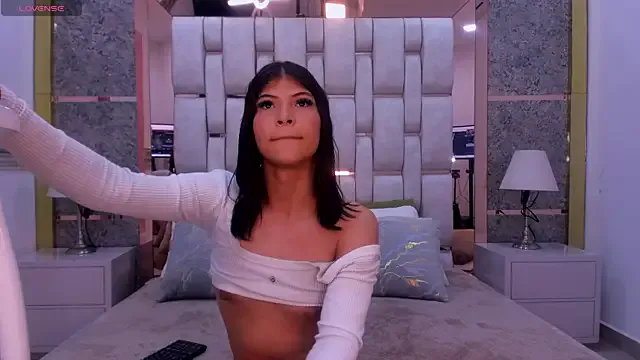 Luna_Femme Image 2