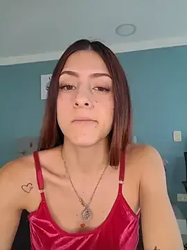 Luna_Raay live now
