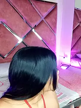 LunaaRosse live now