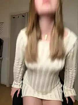 MaribelRiver live now