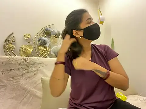 MaYaa__11 live now