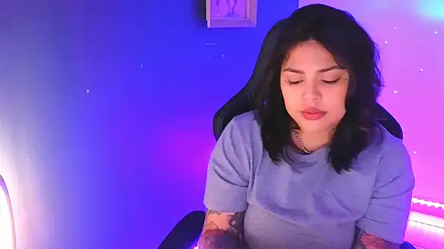 miacanela_xo Image 8