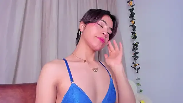 Michell_pineda live now