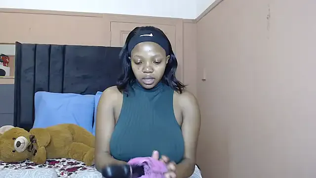 MilfBoobsxx Image 6