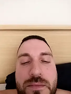 MilitaireDom live now