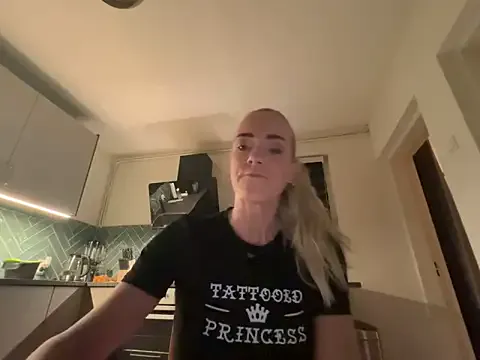 missconly Image 4
