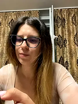 NadiraNoor Image 18